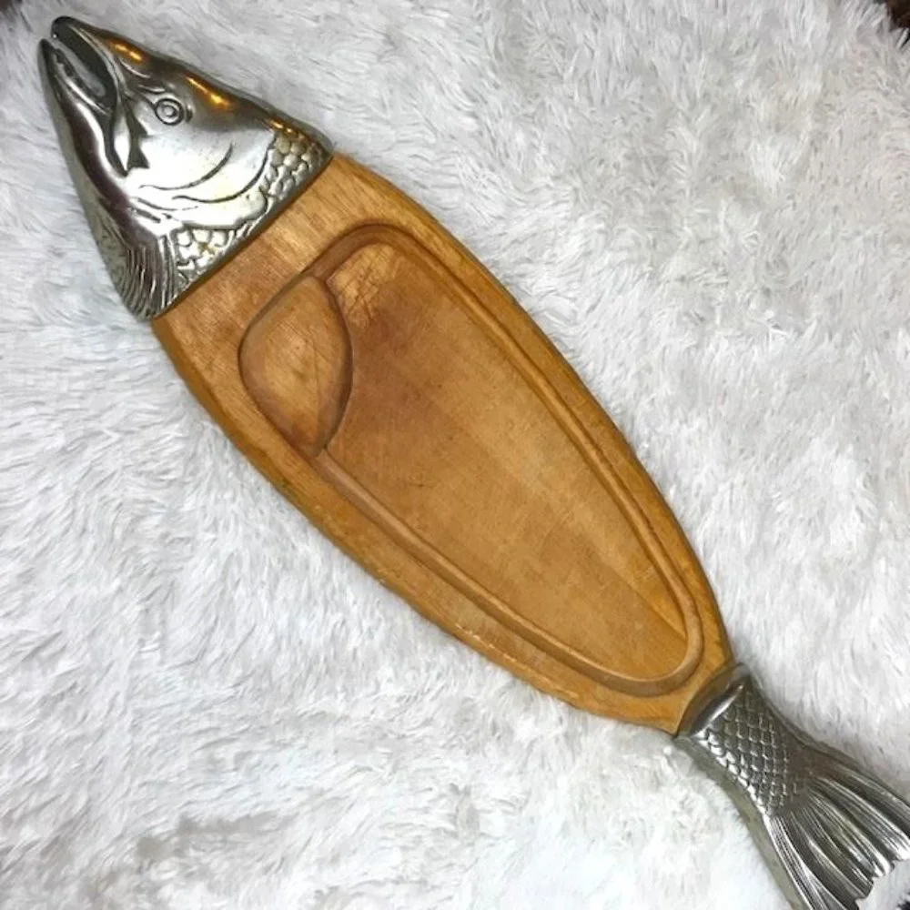 Vintage Rustic Genuine Wood Metal Fish Cutting Board Serving Tray